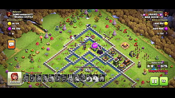 Vola de raja a aldea rellena