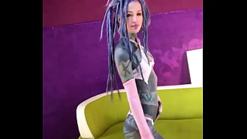 A little behind the scenes of a photoshoot how do you like the outfit #photoshoot #behindthescenes #outfit