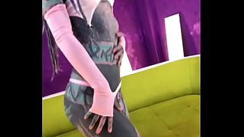 A little behind the scenes of a photoshoot how do you like the outfit #photoshoot #behindthescenes #outfit