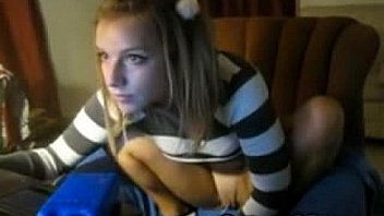 Amateur blonde hottie playing with a dildo camg8