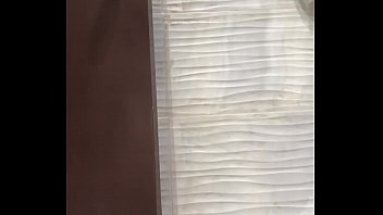 Disfrutando Dildo Rompe Anos thumbnail