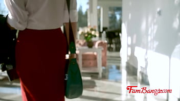 Stepsisters share cock and cum in threesome