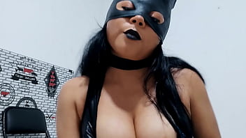 I dressed up as a sexy and sensual superheroine to model for my sugar daddy and broadcast the video live