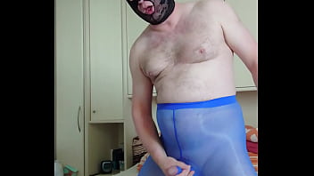 Spaß in der blauen legging