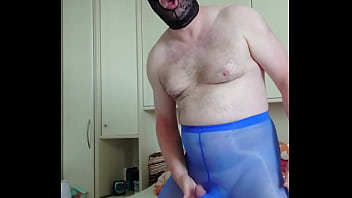 Spaß in der blauen legging