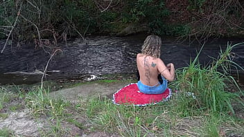 A meeting between strangers at the creek ends in unexpected sex