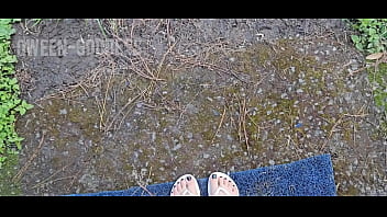 Having fun in the taxi without the driver knowing *** short ***