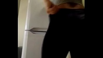 Shiny black leggings