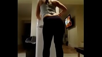 Shiny black leggings