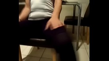 Shiny black leggings