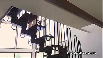 Sucked by sexy dancing house sitter