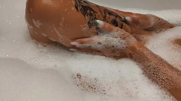 Watch my stunning stepsister wanna enjoy she's tanned d body