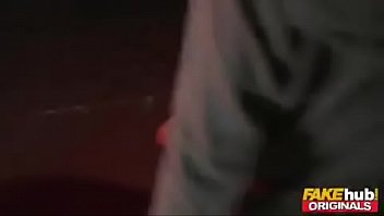 Orgía en la cochera