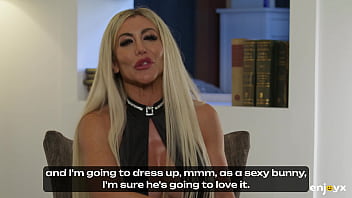 Busty milf carla boom calls her lover to invite him for easter sex