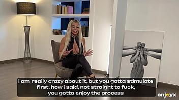 Busty milf carla boom calls her lover to invite him for easter sex