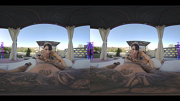 Purity vr dirty housewife gets her pussy banged