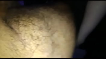 Chica rubia ensartada