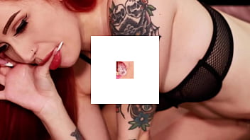 Collared british 18 year old gets herself off with the fucking machine