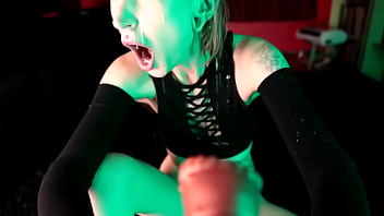 Horse dildo squirt and creampie