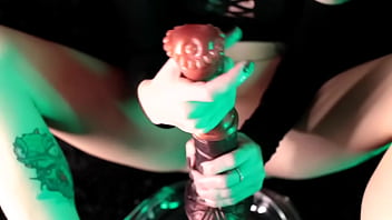 Horse dildo squirt and creampie