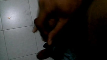 Masturbandome para no aburrirme