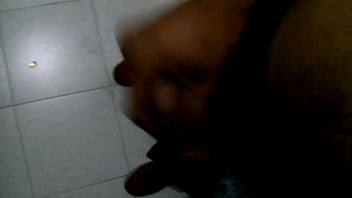 Masturbandome para no aburrirme