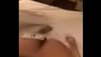 Redbone "cheekz" giving head