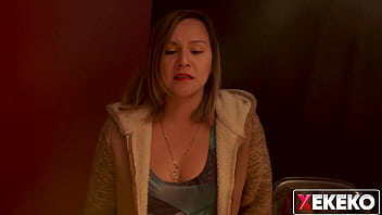 Milf peruana es engañada por falso curandero y termina siendo detonada con creampie