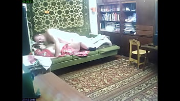 Сучка кончает