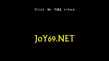 Solo gal rubs fur pie thoroughly