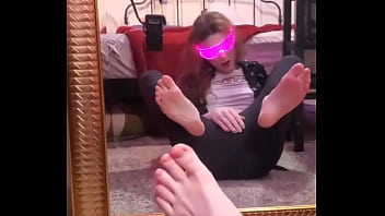 Yes master i'm a filthy foot gooner