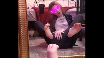 Yes master i'm a filthy foot gooner