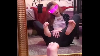 Yes master i'm a filthy foot gooner