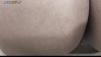 Rebentei a loira safada ela quase não aguenta tanta rola