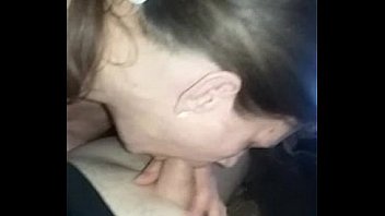 Horny babe determined to deepthroat