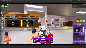 I'm back with a new whoblox video