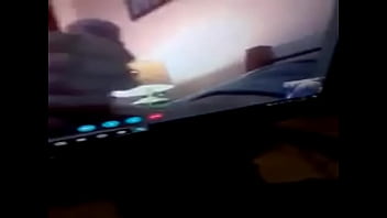 Mostrando mis nalgotas por skype