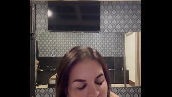 “coroa sim movida a amor de pica ”