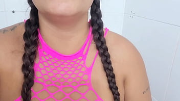 David do meu predio sempre vejo ele no elevador e me masturbo pensando nele