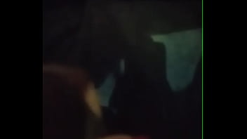 Vizinha aceitou a carona e já foi logo me fazendo um agrado