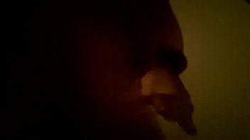 Fazendo o que mais gosto punhetando chupando e dando para desconhecidos