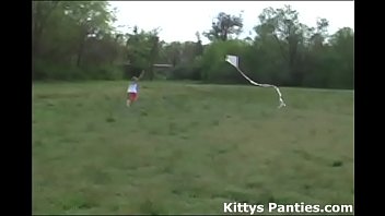 Come watch me flying my new kite