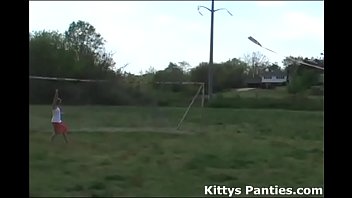 Come watch me flying my new kite