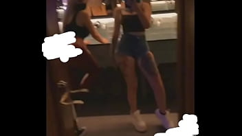 Caliente perra te pondra la verga dura