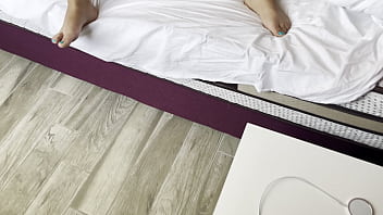 I offered sex to an arab cleaning lady and she agreed