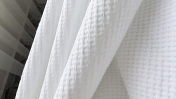 I offered sex to an arab cleaning lady and she agreed