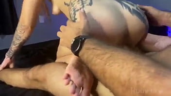 A puta gosta de apanhar e ficar de castigo depois do castigo gozei na buceta dela