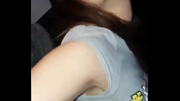 Reencuentro con compañera del colegio termina en sexo