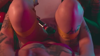 You can have my pussy only if you lick my toes first