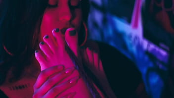 Girlfriend's feet tied to suck and tickle